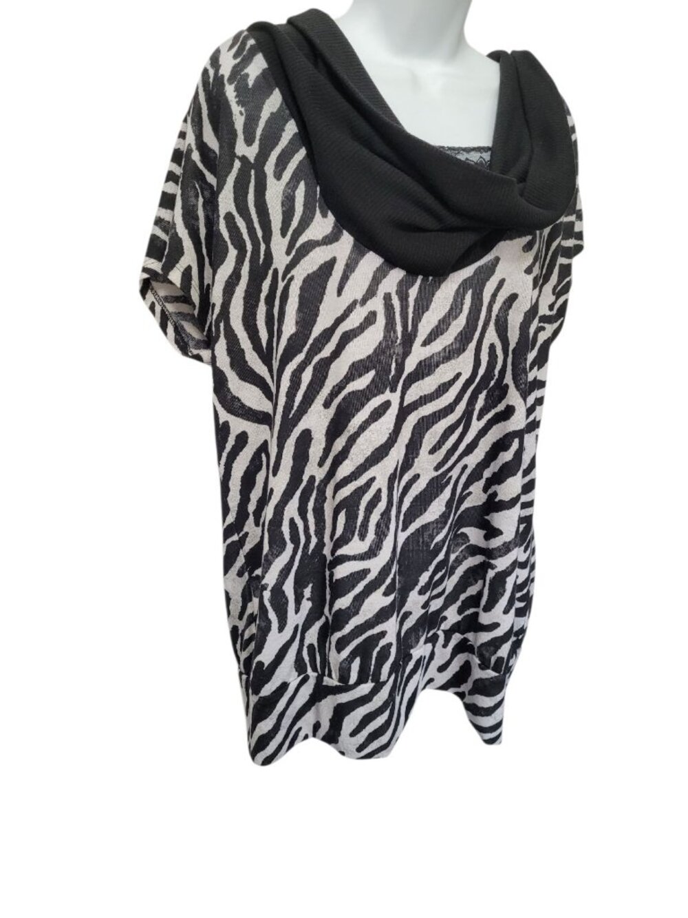 Cato Black Cowl Neck Sweater Lace Inset Cap Sleeve Size 18/20  Plus Size Y2K